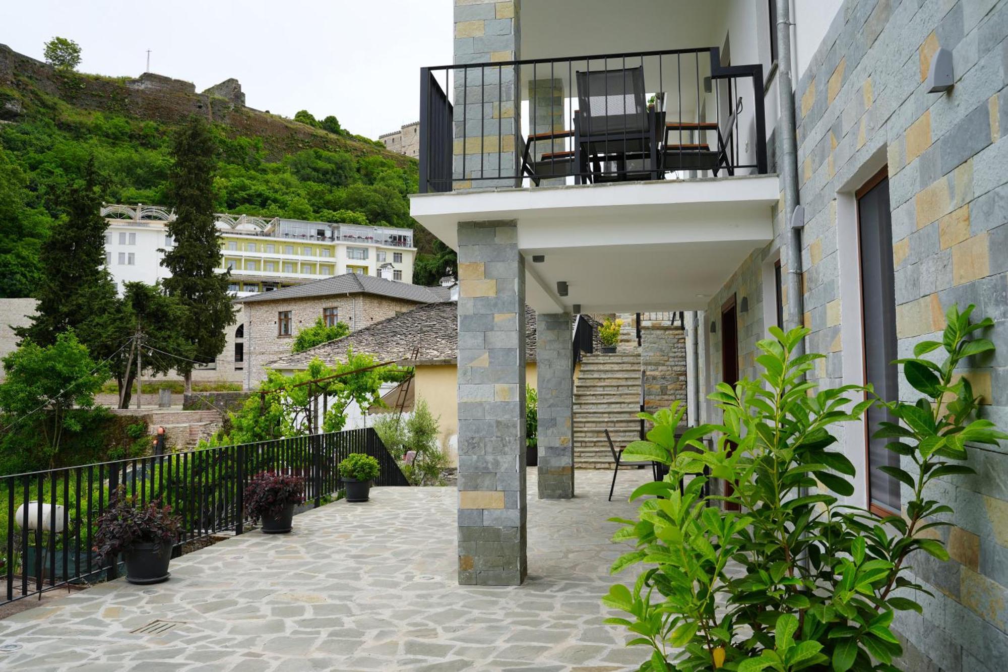 Castlefront Villa Gjirokastër 외부 사진