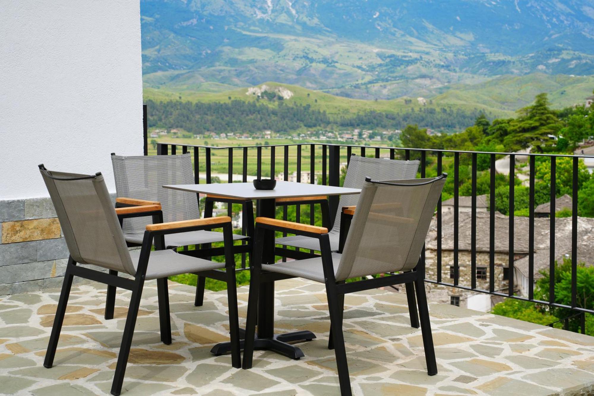 Castlefront Villa Gjirokastër 외부 사진